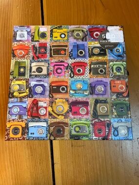 GALISON 500 Piece "Eastern Bloc Telephones" Rotary Phones Jigsaw Puzzle